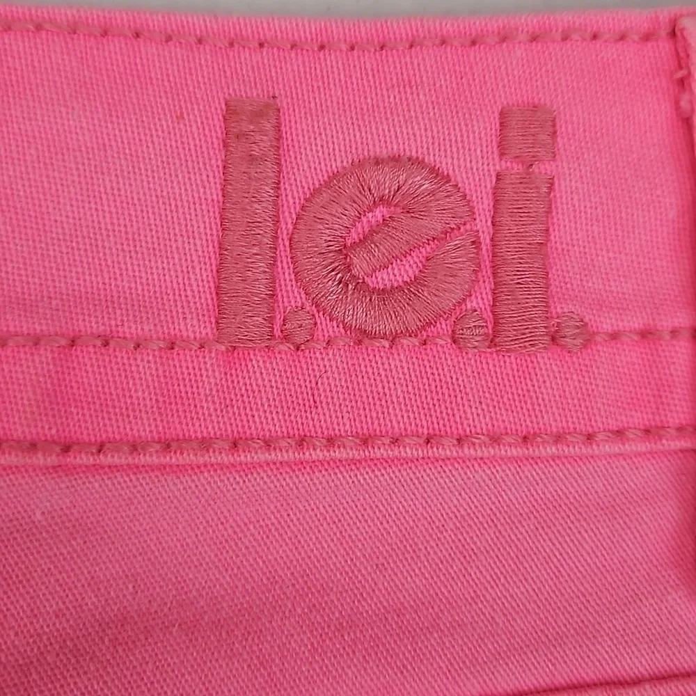 Retro Pink Distressed Jean Denim Shorts Size 9
